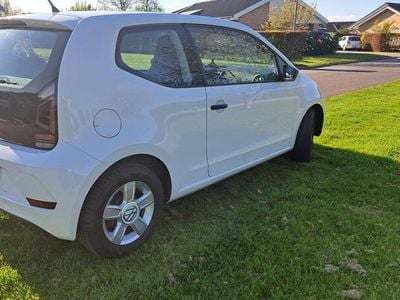 Hvid, Vinterdæk på fælge medfølger!!! Brugt 2017 VW up! take up! Hatchback | 51.200 kr. (Super pris)