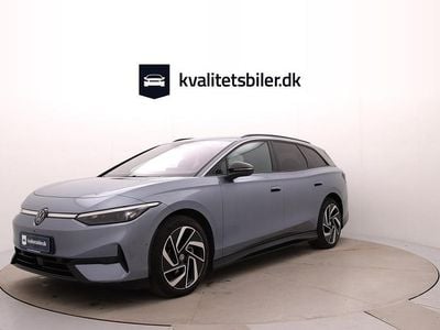 Lysblåmetal Brugt 2025 VW ID.7 Style Stationcar | 404.900 kr.