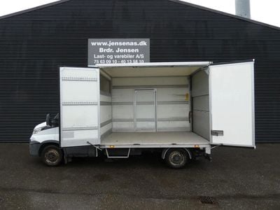 Hvid Brugt 2018 Iveco Daily Afhentning | 125.000 kr.