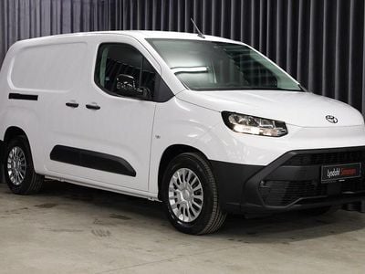 Hvid Ny 2025 Toyota Proace City Van | 169.900 kr.