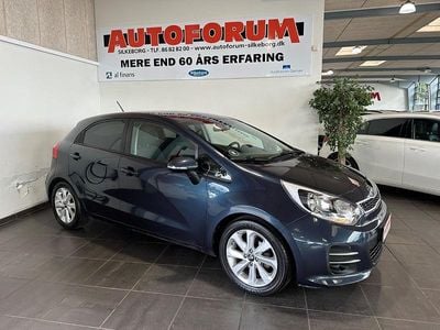 Blåmetal Brugt 2015 Kia Rio Hatchback | 74.900 kr. (Lidt for dyr)