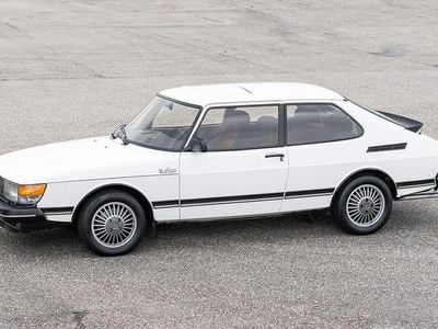 Hvid Brugt 1983 Saab 900 Hatchback | 220.000 kr.