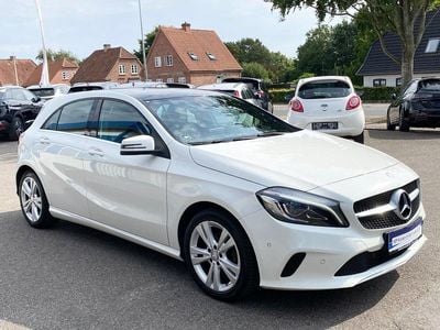 Hvid Brugt 2016 Mercedes A180 Urban Hatchback | 139.900 kr. (Lidt for dyr)