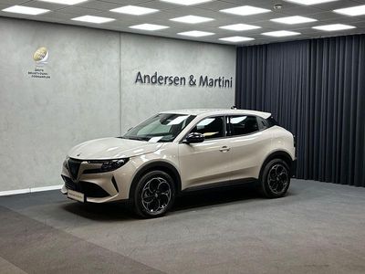 Hvid Brugt 2025 Alfa Romeo Junior SUV | 199.800 kr. (God pris)