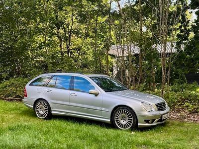 Sølv Brugt 2002 Mercedes C220 AMG | 239.900 kr.