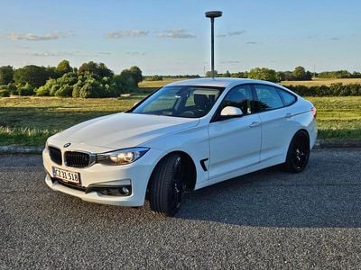 Hvid Brugt 2016 BMW 320 Gran Turismo Advantage Hatchback | 140.000 kr. (Fair pris)