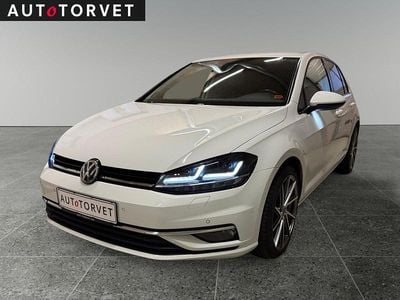 Hvid Brugt 2017 VW Golf VII Trendline Hatchback | 104.700 kr. (Fair pris)