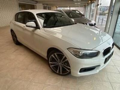 Hvid Brugt 2018 BMW 118 Hatchback | 171.300 kr. (Fair pris)