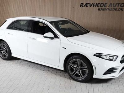 Hvid Brugt 2021 Mercedes A250 AMG line Hatchback | 329.700 kr. (Dyr)