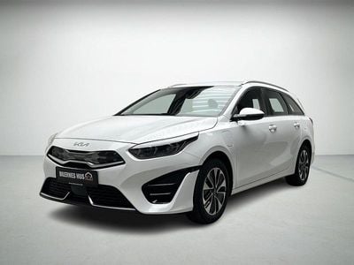 Hvidmetal Brugt 2023 Kia Ceed Sportswagon Stationcar | 199.900 kr. (Fair pris)