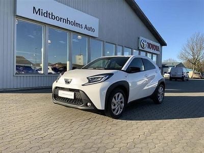Pure white Brugt 2024 Toyota Aygo X Active SUV | 149.900 kr.