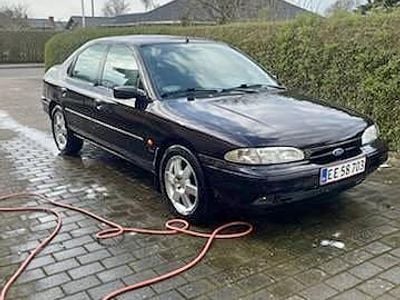 Brugt Ford Mondeo Celebration 1996 Sedan