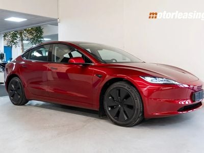 Rødmetal Brugt 2024 Tesla Model 3 Long Range Sedan | 333.995 kr.