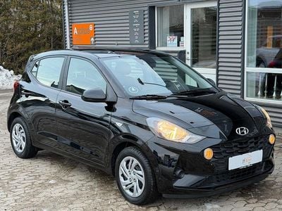 Brugt Hyundai i10 Essential 67 HK (49 kW) 2023 Sort Hatchback