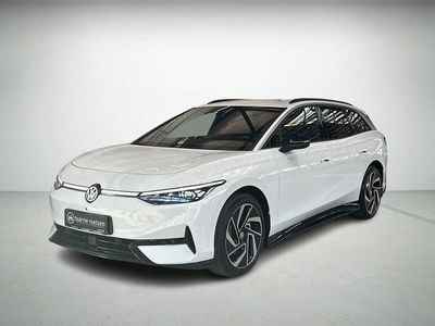 Hvidmetal Ny 2025 VW ID.7 Style Sedan | 409.900 kr. (Super pris)