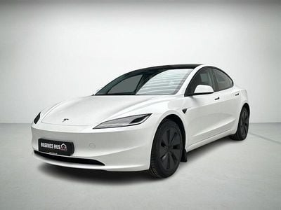Hvid Brugt 2024 Tesla Model 3 RWD Sedan | 264.900 kr. (God pris)