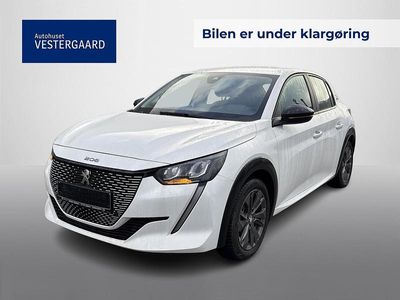 Hvid Brugt 2022 Peugeot e-208 Active Hatchback | 124.700 kr. (Fair pris)