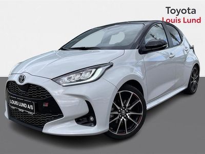 brugt Toyota Yaris Hybrid 1,5 Hybrid GR Sport Panorama 116HK 5d Trinl. Gear