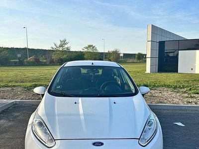 Hvid Brugt 2013 Ford Fiesta Hatchback | 38.000 kr. (Lidt for dyr)
