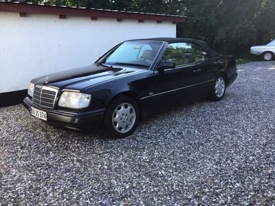 Brugt Mercedes E220 150 HK (110 kW) 1995 Sort Cabriolet