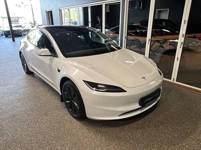 Hvidmetal Brugt 2024 Tesla Model 3 RWD Sedan | 284.900 kr. (Fair pris)