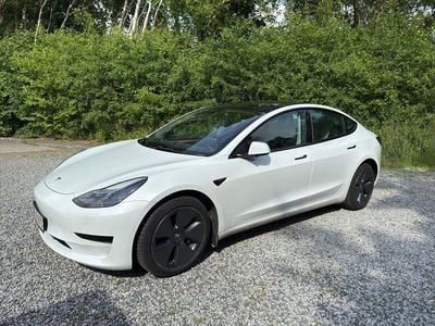 Beige Brugt 2022 Tesla Model 3 RWD Sedan | 164.900 kr. (Super pris)