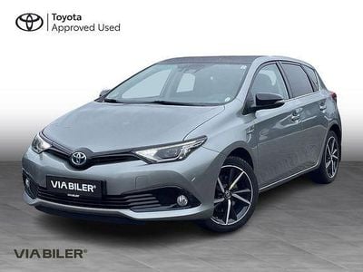 Brugt Toyota Auris Hybrid Skyview Edition 136 HK (100 kW) 2015 Tokyo red Hatchback