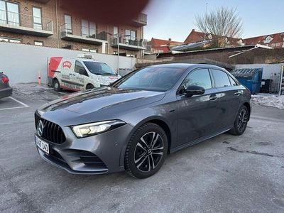 Grå Brugt 2021 Mercedes A250 AMG line Sedan | 229.000 kr. (God pris)