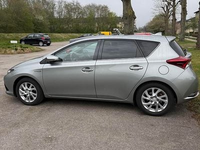 Grå Brugt 2016 Toyota Auris Premium Hatchback | 135.000 kr. (Fair pris)