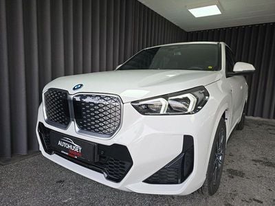 Hvidmetal Brugt 2025 BMW iX1 M Sport SUV | 349.800 kr. (Lidt for dyr)