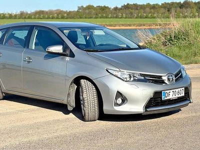 Grå Brugt 2012 Toyota Auris Hatchback | 60.000 kr.