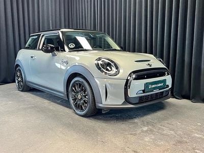 Moonwalk grey Brugt 2022 Mini Cooper SE Essential Hatchback | 144.900 kr. (God pris)