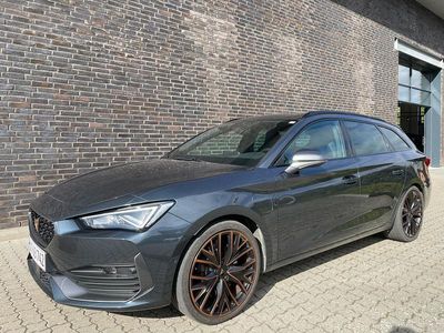 Magnetic tech metal Brugt 2023 Cupra Leon VZ Stationcar | 279.900 kr.