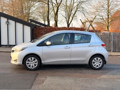 Grå Brugt 2014 Toyota Yaris T2 Hatchback | 52.700 kr. (God pris)