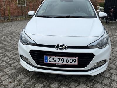 Hvid Brugt 2017 Hyundai i20 Trend Hatchback | 57.800 kr. (God pris)