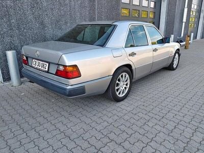 Brugt 1993 Mercedes E280 Sedan | 92.500 kr.