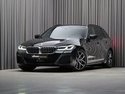 Sortmetal Brugt 2022 BMW 530e M Sport Stationcar | 529.800 kr. (Fair pris)