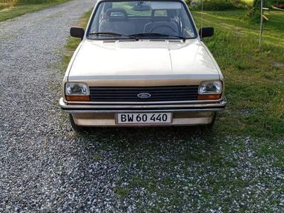 Brugt Ford Fiesta 45 HK (33 kW) 1978 Guld Hatchback