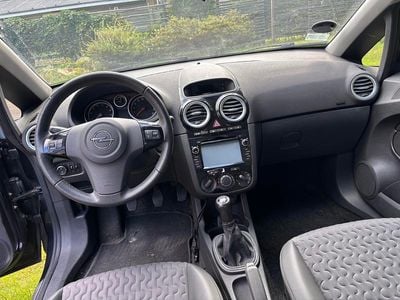 Sort Brugt 2013 Opel Corsa Cosmo Hatchback | 44.900 kr. (Lidt for dyr)