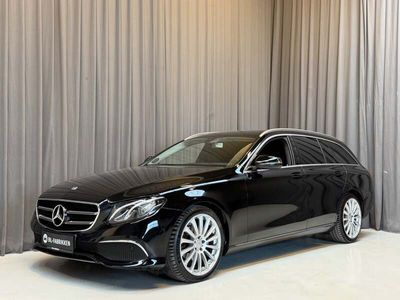 Hvid Brugt 2016 Mercedes E220 Avantgarde Stationcar | 254.900 kr. (Lidt for dyr)