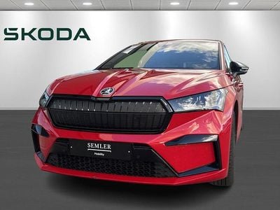Rødmetal Brugt 2025 Skoda Enyaq iV SportLine SUV | 404.900 kr. (Lidt for dyr)