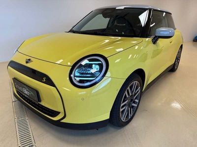 Gul Brugt 2024 Mini Cooper SE Classic Hatchback | 269.900 kr.