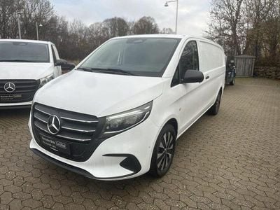 Farve: hvid Brugt 2024 Mercedes Vito Van | 379.820 kr.