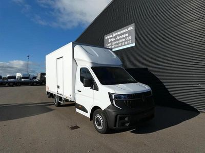 Hvid Ny 2025 Renault Master Van | 399.800 kr.