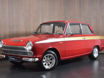 Ford Cortina