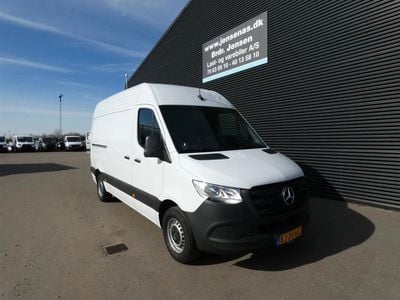 Hvid Ny 2025 Mercedes Sprinter Van | 399.800 kr.