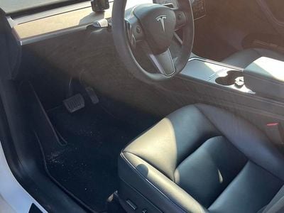 Hvid Brugt 2021 Tesla Model Y Long Range AWD SUV | 198.800 kr. (God pris)