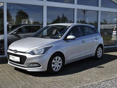 Sølvgråmetal Brugt 2017 Hyundai i20 Trend Hatchback | 84.995 kr. (God pris)