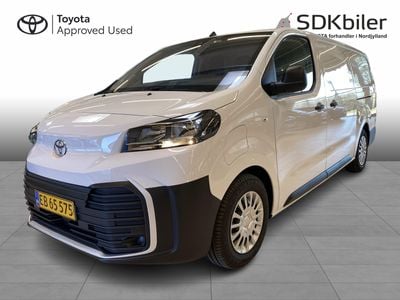 Icy white Ny 2024 Toyota Proace Comfort Van | 369.900 kr.