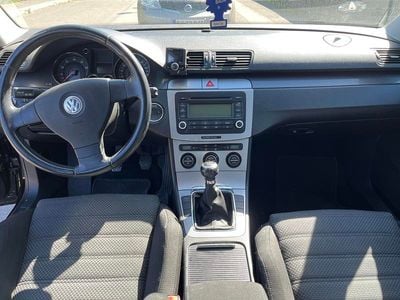 Sort Brugt 2006 VW Passat Sportline Sedan | 31.000 kr. (Lidt for dyr)